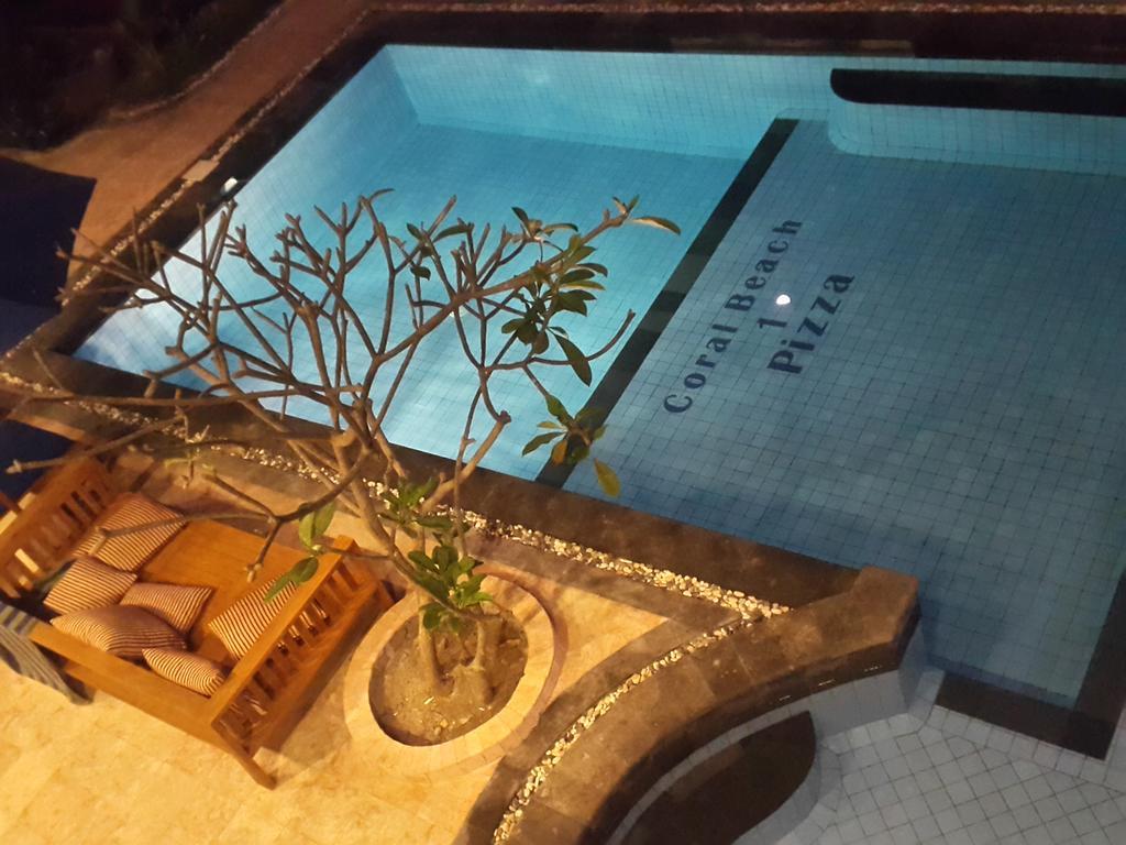 Coral Beach Pizza Cottages Gili Trawangan Eksteriør bilde