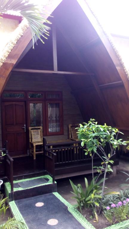 Coral Beach Pizza Cottages Gili Trawangan Eksteriør bilde