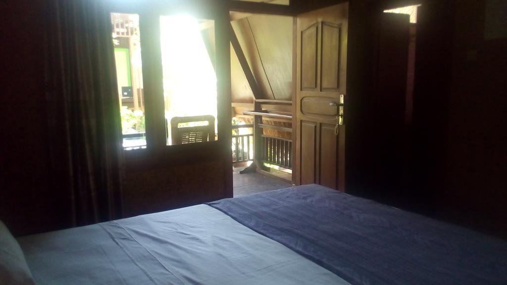 Coral Beach Pizza Cottages Gili Trawangan Eksteriør bilde