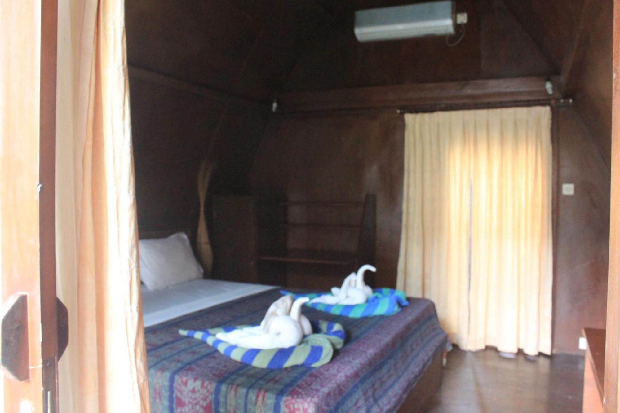 Coral Beach Pizza Cottages Gili Trawangan Eksteriør bilde