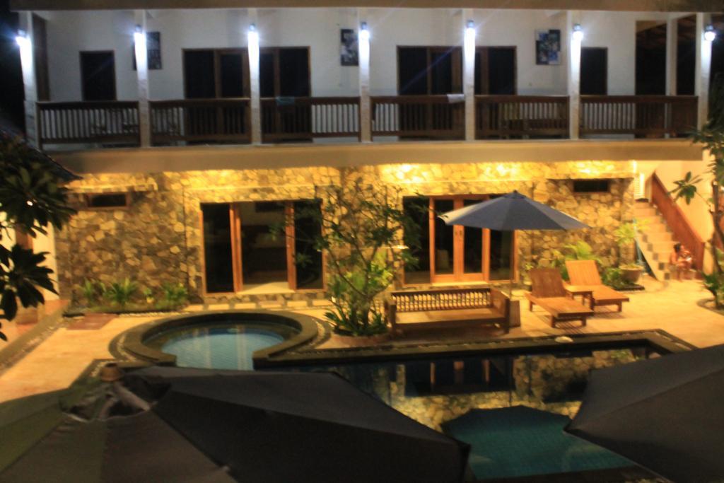 Coral Beach Pizza Cottages Gili Trawangan Eksteriør bilde