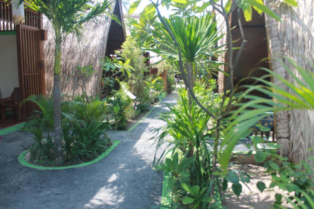 Coral Beach Pizza Cottages Gili Trawangan Eksteriør bilde